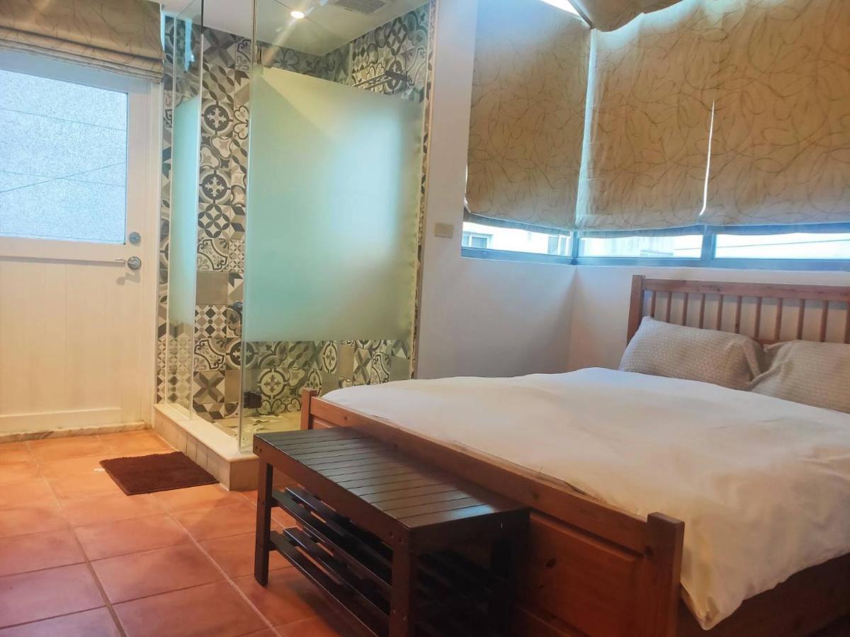 Oia Cafe B&B T'ai-tung Extérieur photo