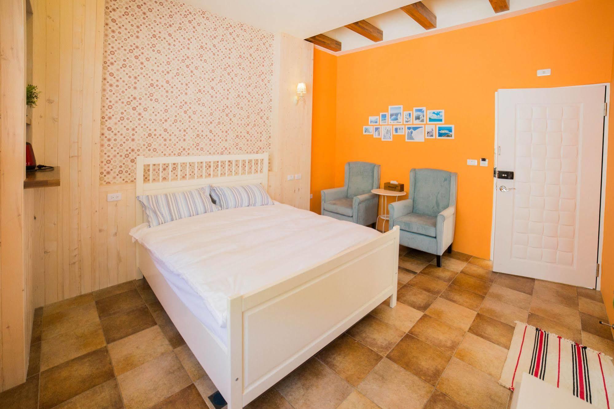 Oia Cafe B&B T'ai-tung Extérieur photo
